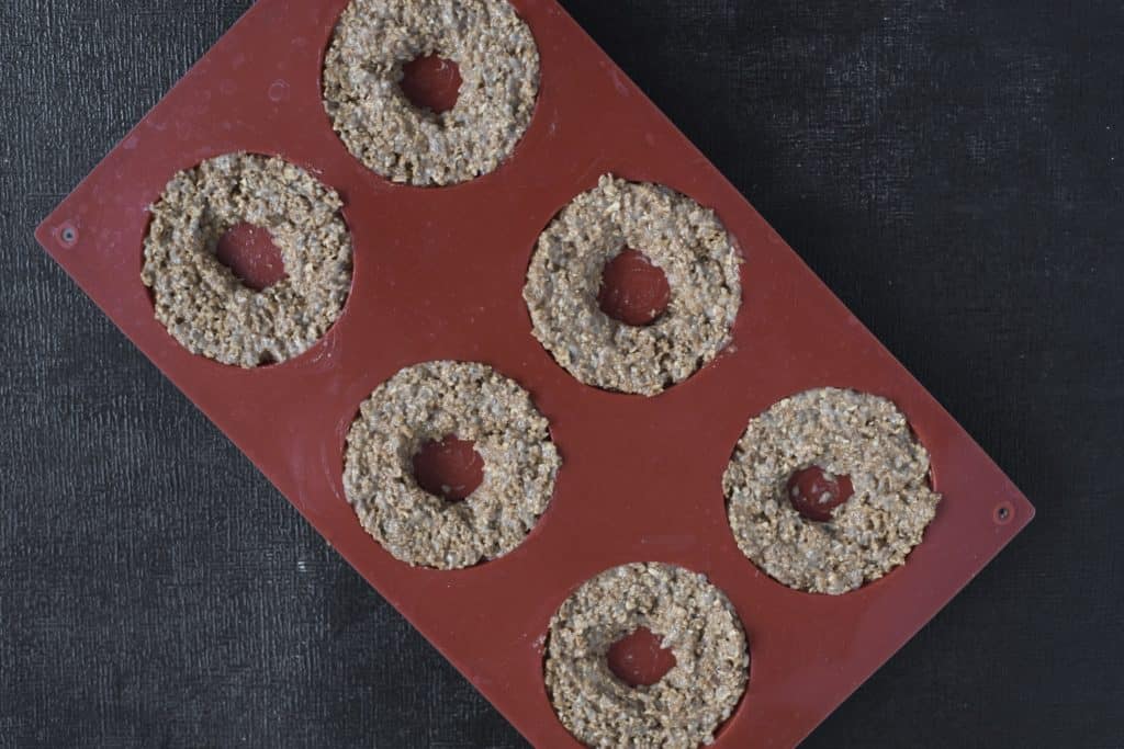 Gingerbread chocolate doughnut recipe full of rich, deep flavours of ginger, cinnamon and nutmeg.Gluten and dairy free, the perfect breakfast any day!