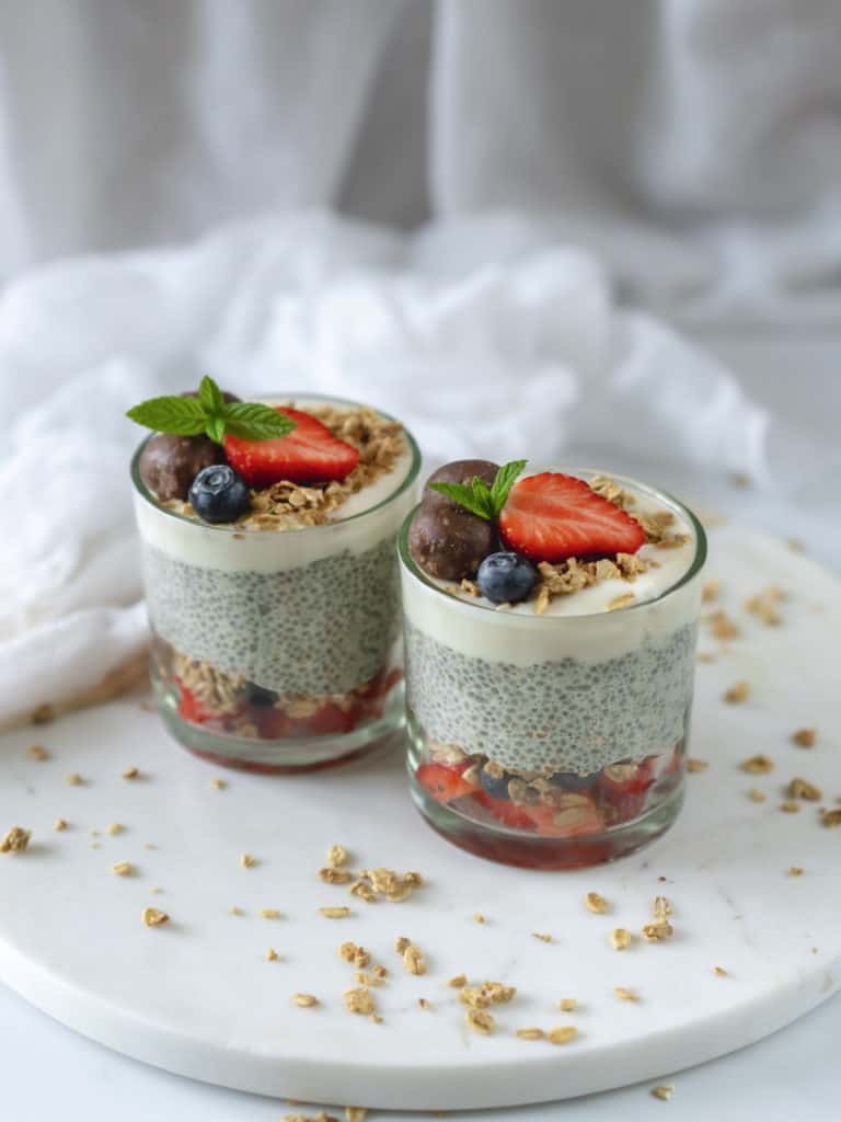 Easy chia pudding recipe made with 5 ingredients. Then add your favourite toppings to make the best healthy snack or even breakfast. Vegan & Gluten-Free.