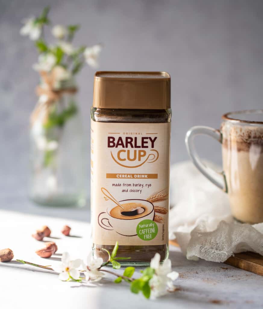 How to make homemade hazelnut latte, that is creamy, delicious and super easy? Well here is a recipe you will be making over and over again.