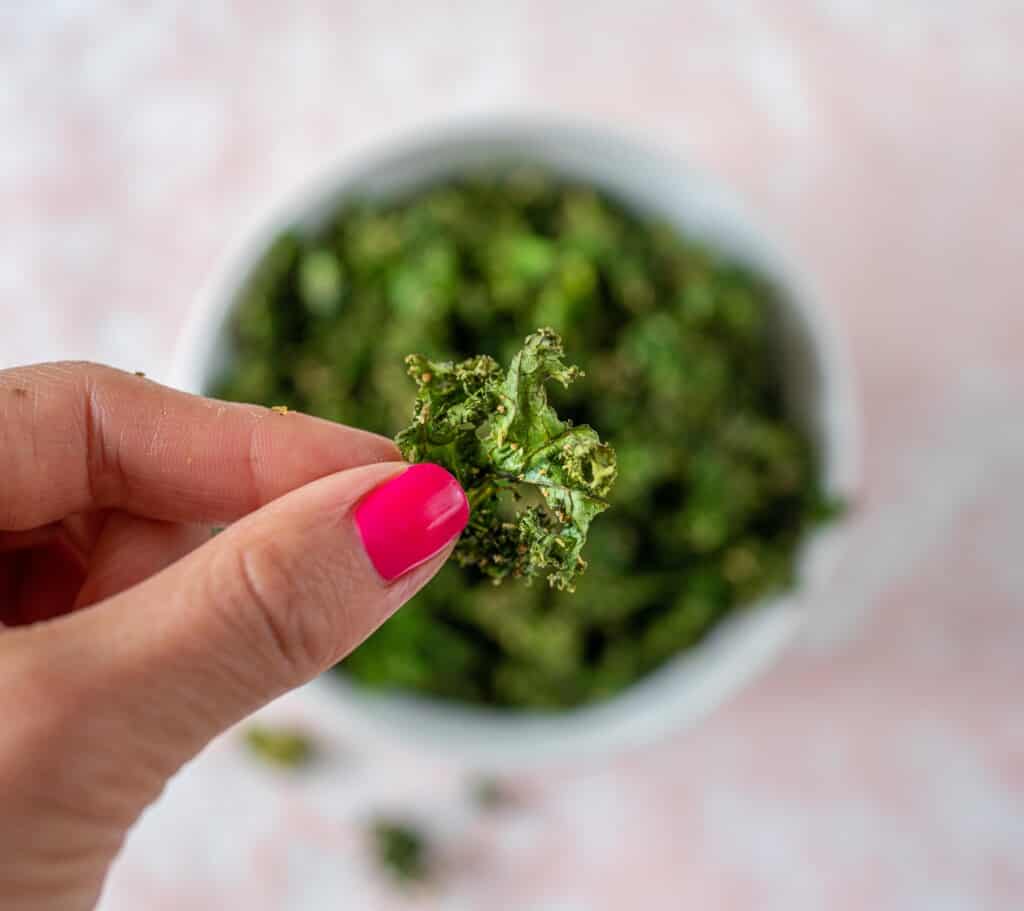 Easy baked cheesy kale chips